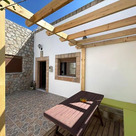 Vakantiehuis Traditional Archangelos (Rhodes)